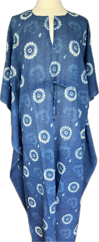 Anokhi Drawstring Kaftan in Daisy on Midnight Blue